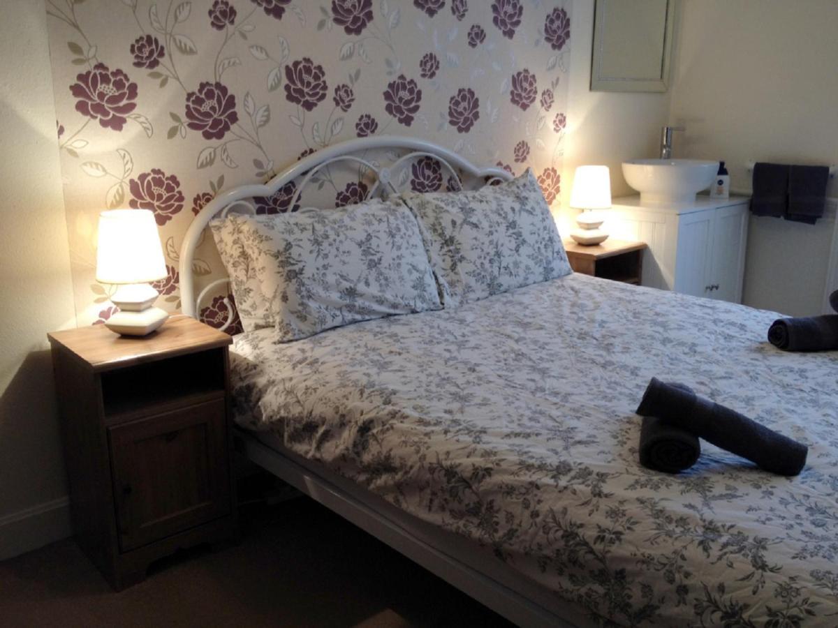 F1- Very Nice City Centre Apartment Edinburgh Ngoại thất bức ảnh